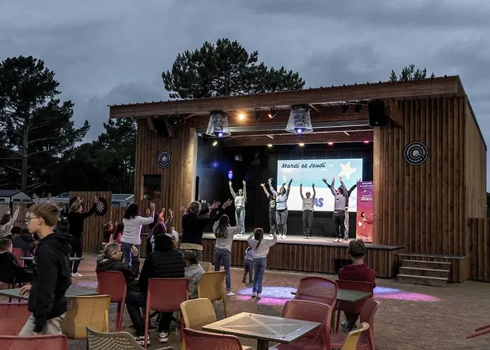 Camping 4 Etoiles - Parc Aquatique - Eeic0I