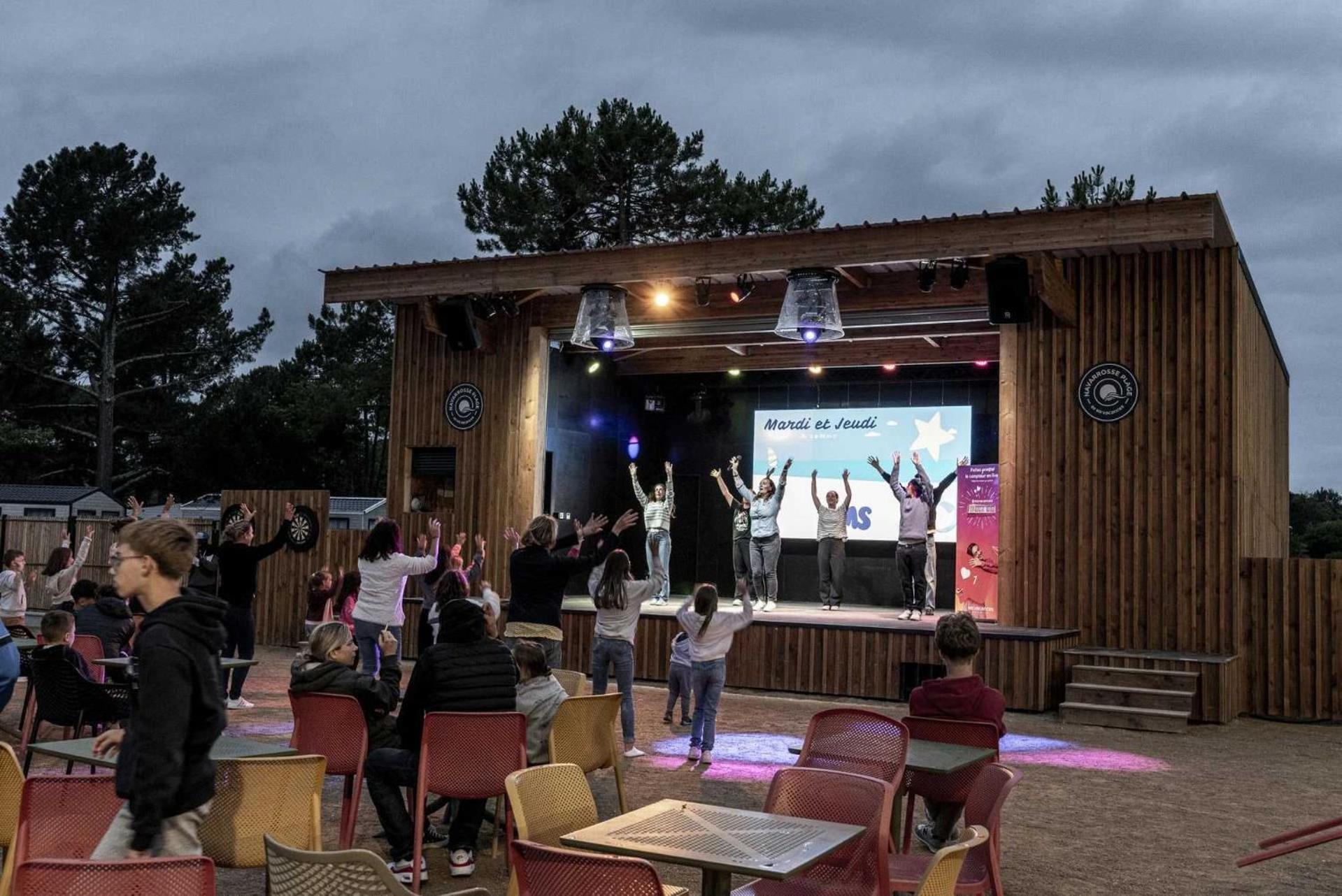 4 Etoiles - Parc Aquatique - Eeic0i Camping *